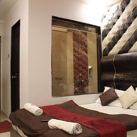 Js Excellency Hotel Mahabaleshwar Exterior photo